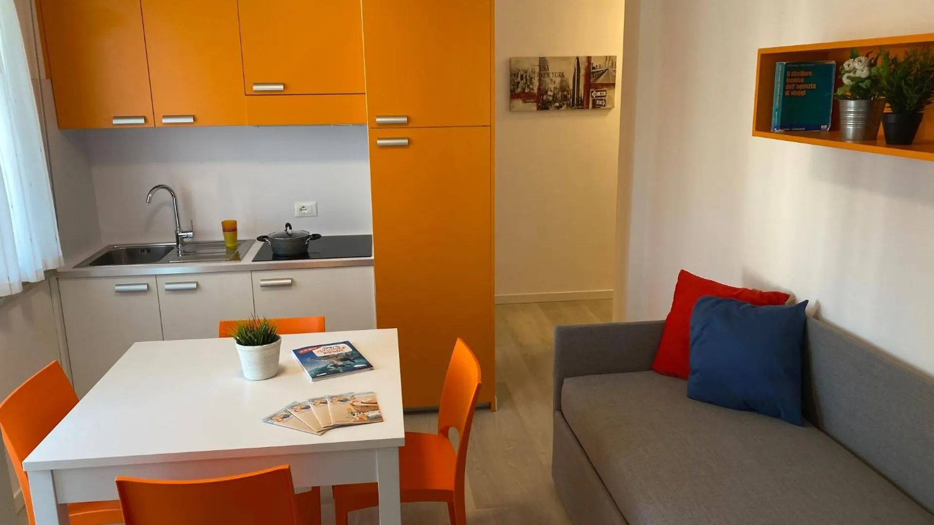 Apartment Antonella-3 By Interhome Μπιμπιόνε